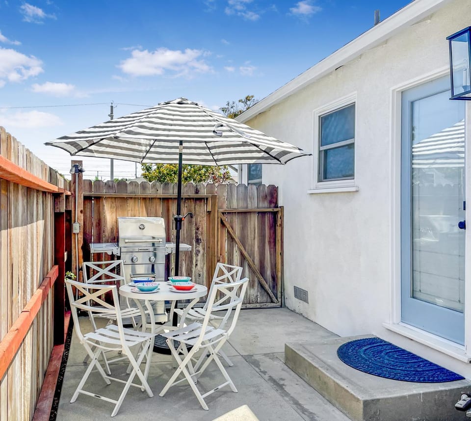 Patio, BBQ facilities, Dining area