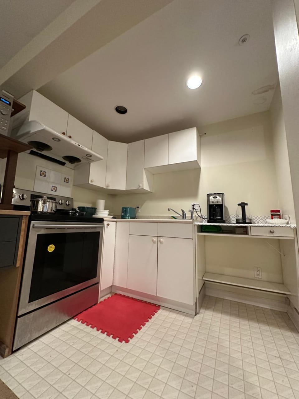 Cozy Dunbar 5 Beds Home with Views Bed and Breakfast in Vancouver
