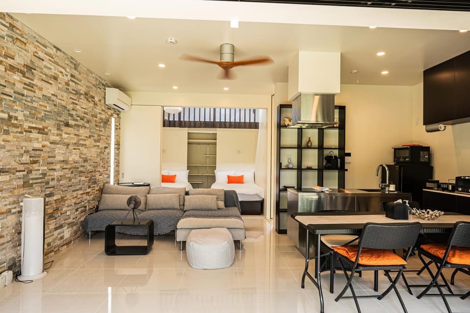 Living room, Dining area