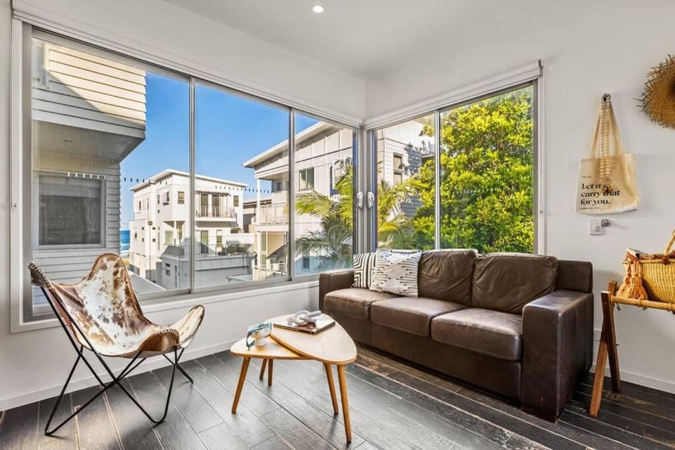 Daybreak Loft Apartment in Gold Coast