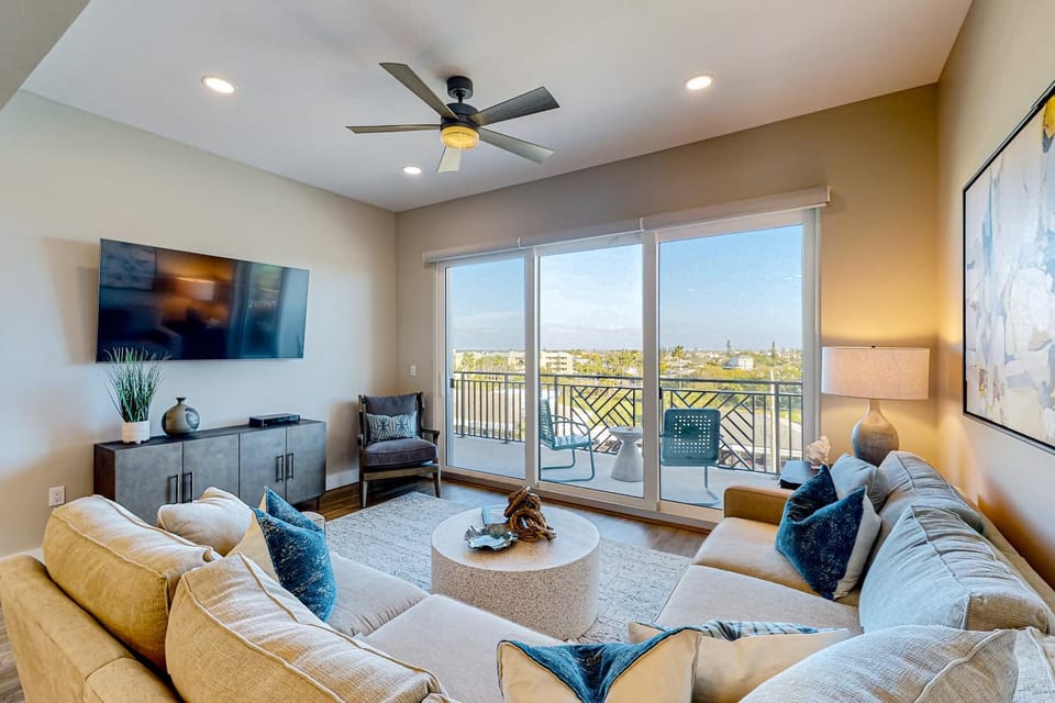 Penthouse Sweet House in Madeira Beach