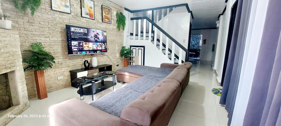 Chloe's Homestay - Baguio Spacious 3BR Corner Rowhouse for Family & Friends Getaways Apartment in Baguio