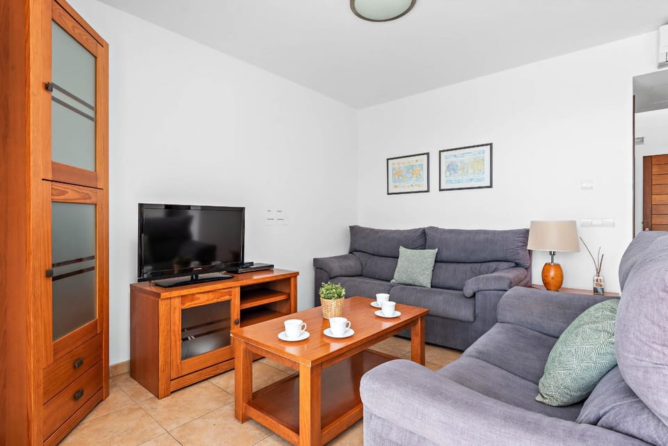 Communal lounge/ TV room, Living room