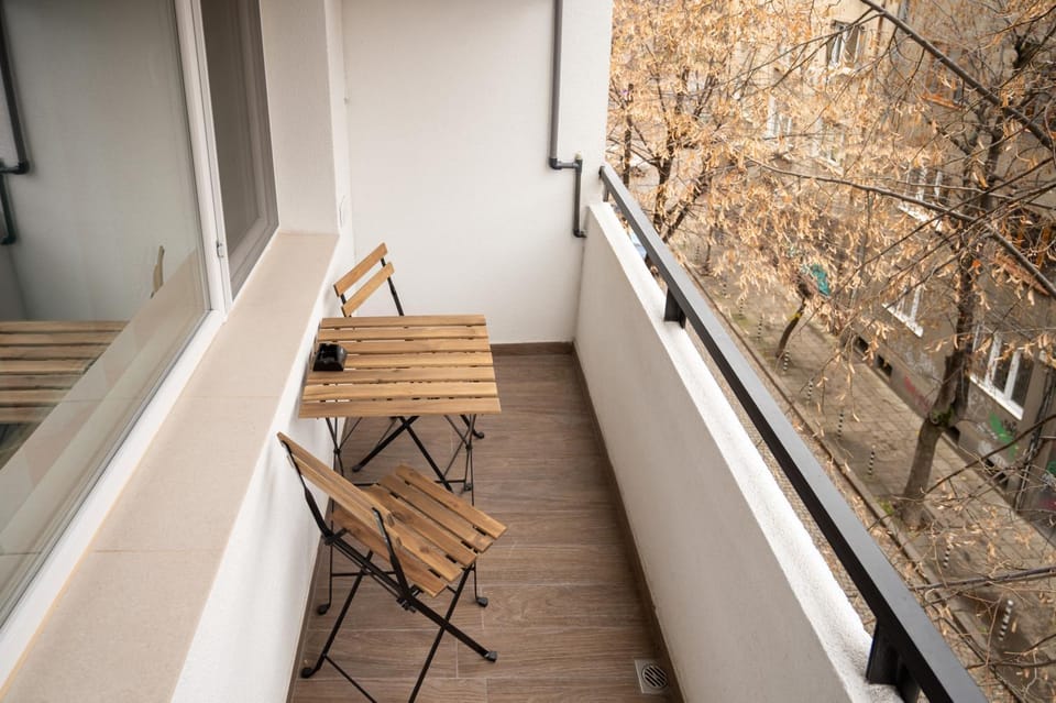 Property building, Balcony/Terrace