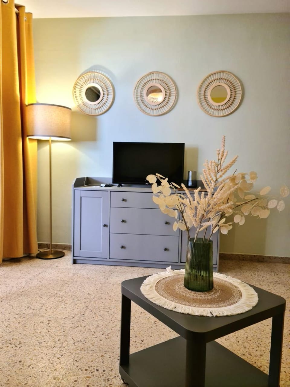 Communal lounge/ TV room, Evening entertainment