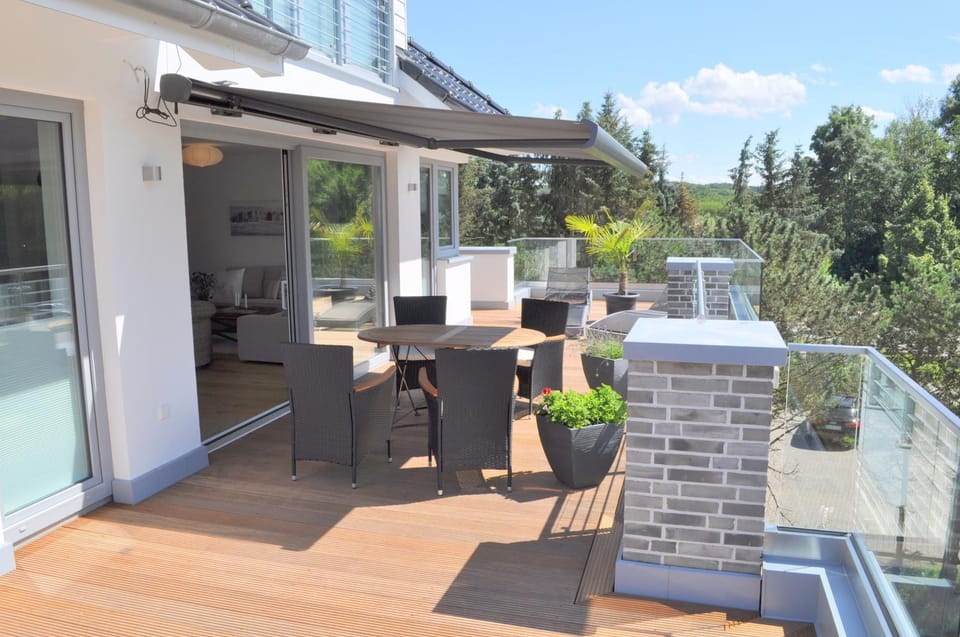 View (from property/room), Balcony/Terrace