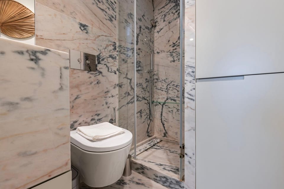 Shower, Toilet, Bathroom