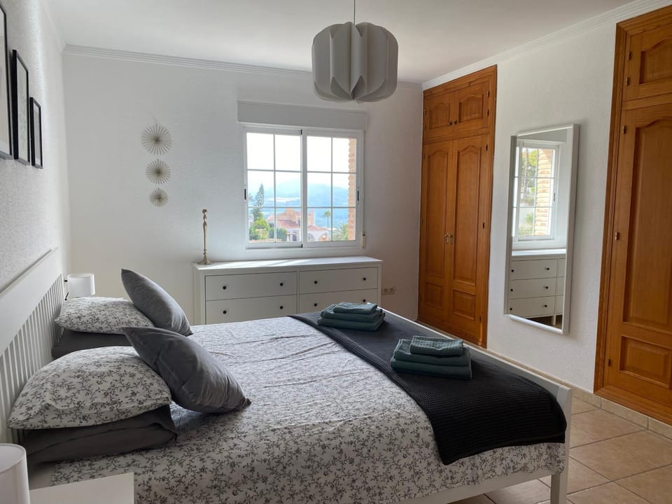 Living room, Bedroom