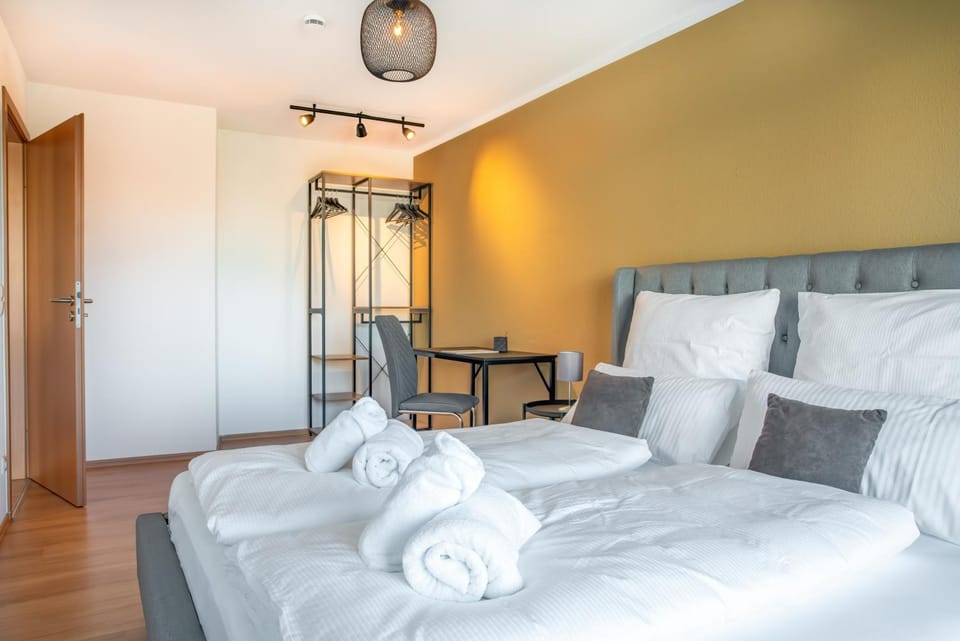 Bed, Photo of the whole room, Bedroom, towels, wardrobe