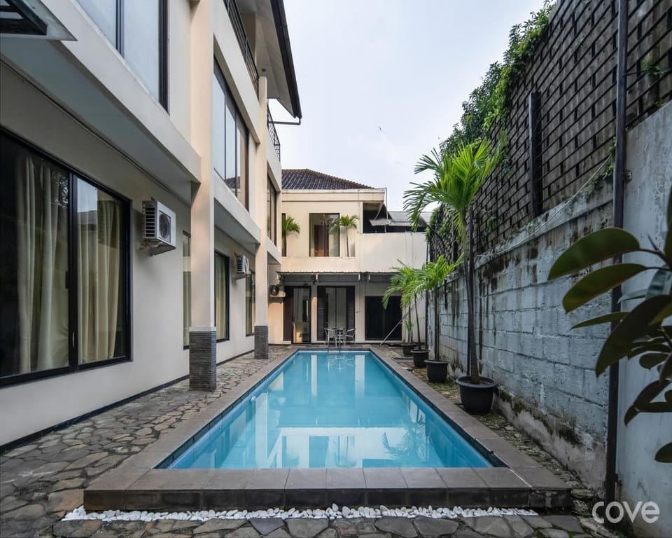 Pool view, Swimming pool