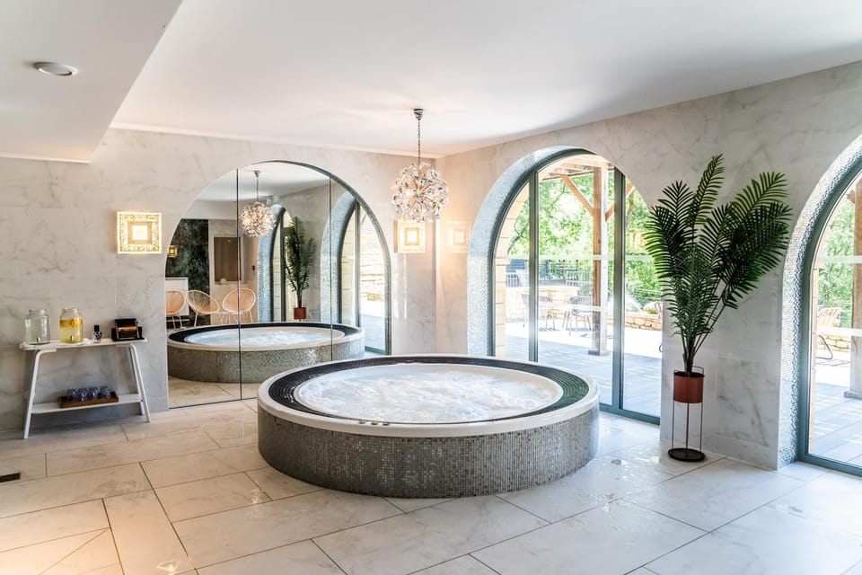 Hot Tub, Spa and wellness centre/facilities