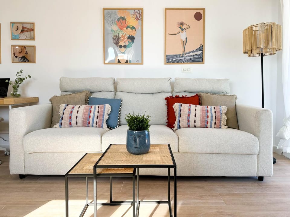 Living room, Seating area