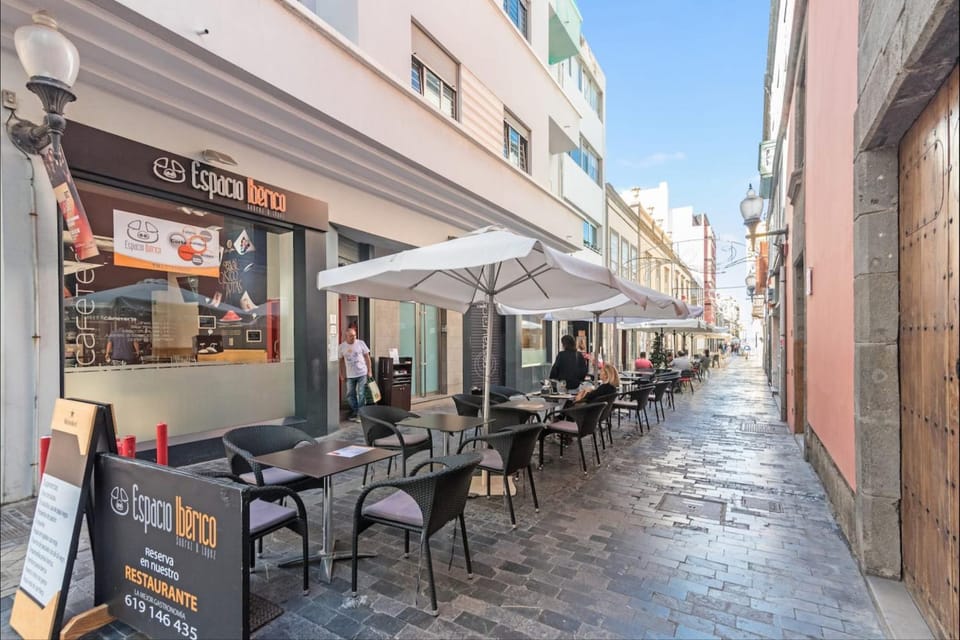 Property building, Off site, Entertainment, Location