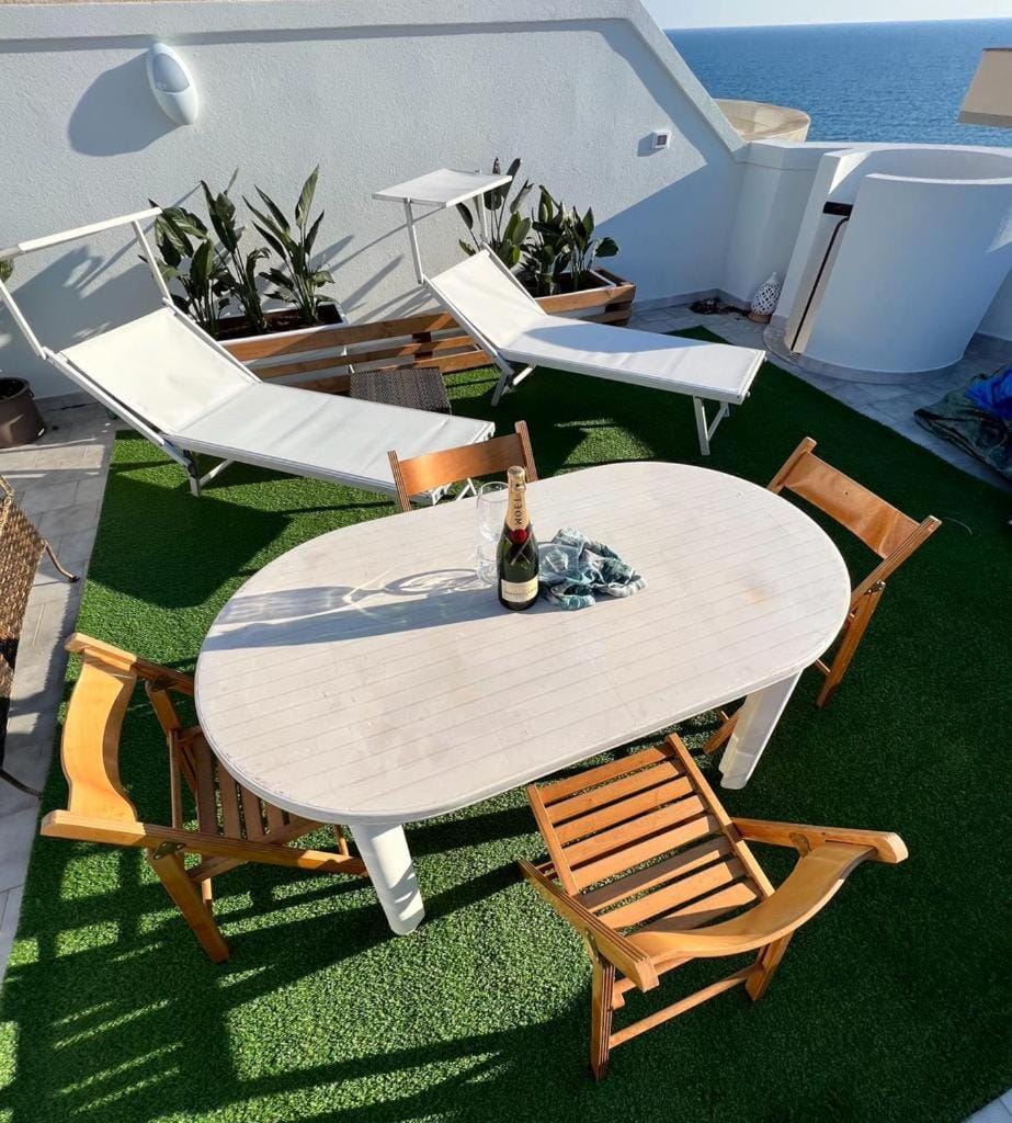 Patio, Day