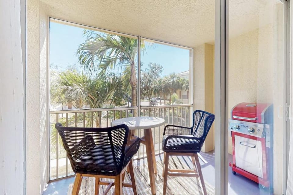 Beach Sunflower, Unit #516 House in Fort Myers