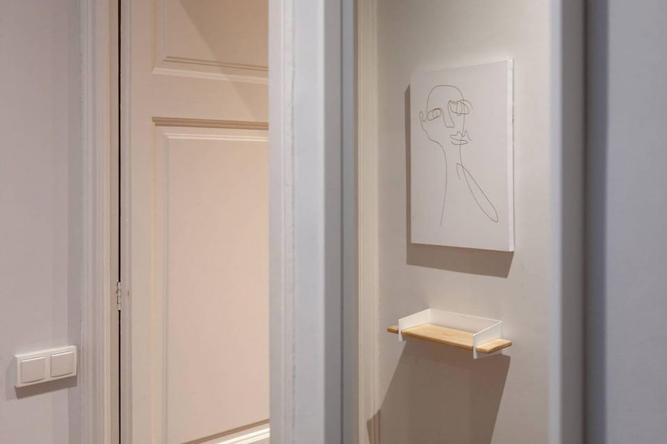 22PAR1006 Newly refurbished 2bed apartment in Paral Apartment in Barcelona