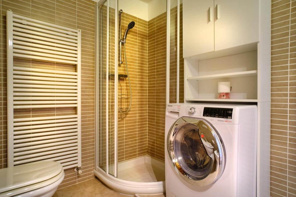 Shower, washing machine