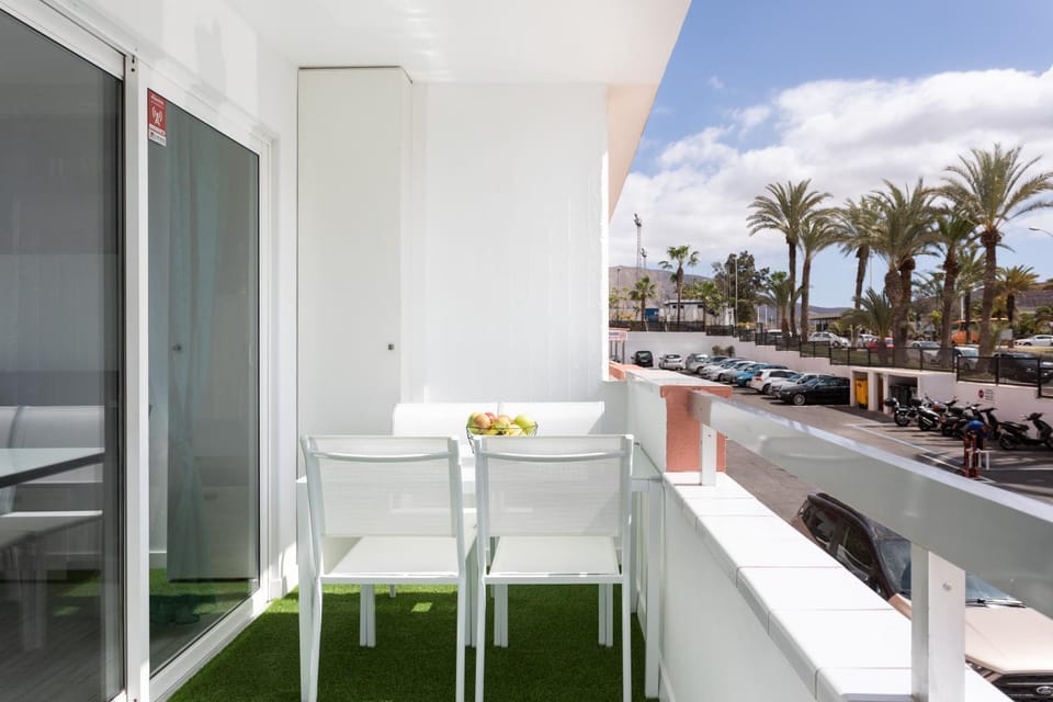 Home2Book Modern Las Américas Pool&Terrace Apartment in Playa de las Americas