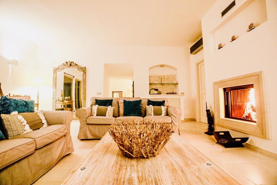 Villa Clive with Trullo Matto Plus Apartment in Province of Taranto