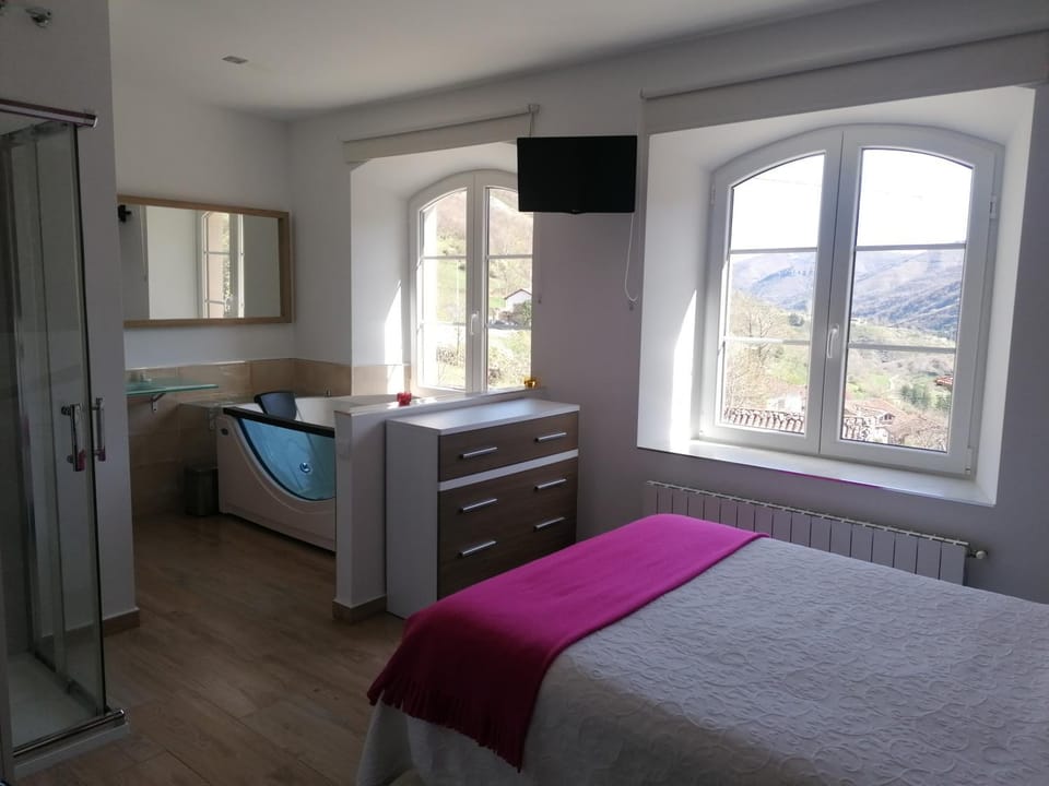 Natural landscape, Hot Tub, Photo of the whole room