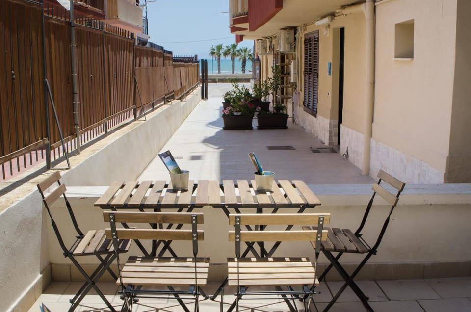 Inner courtyard view