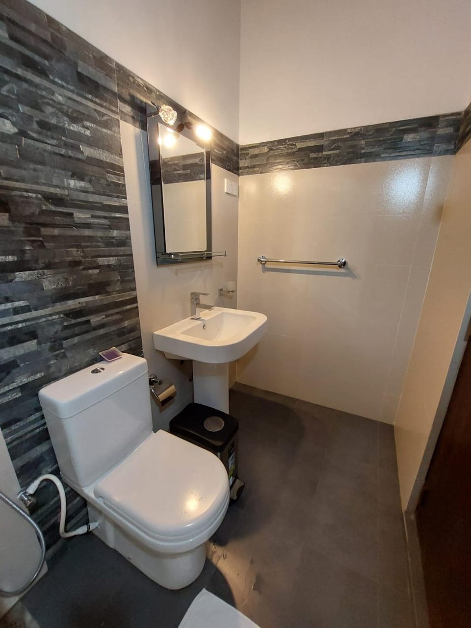 Comfy Home near the town Apartment in Western Province