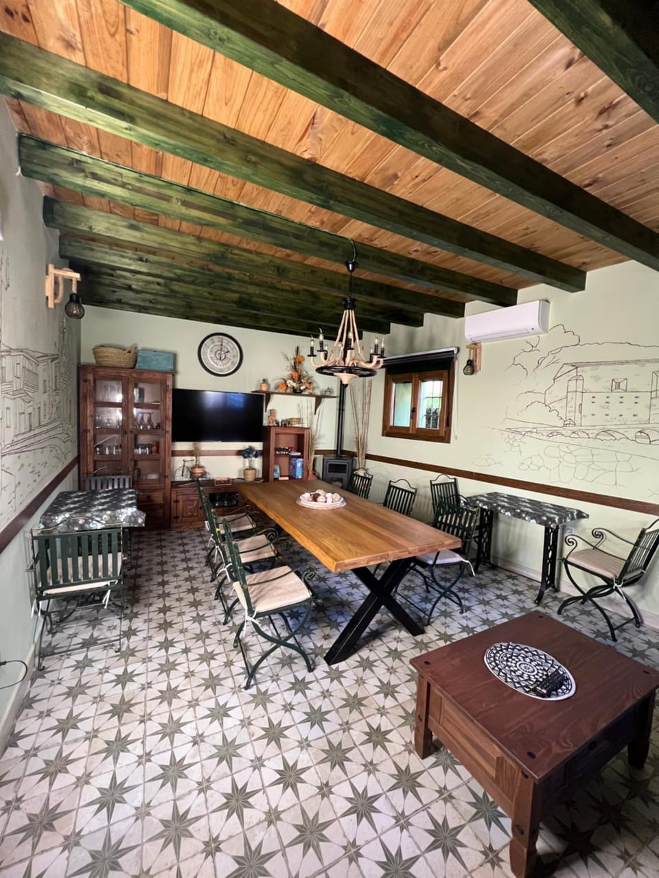TV and multimedia, Living room, Dining area