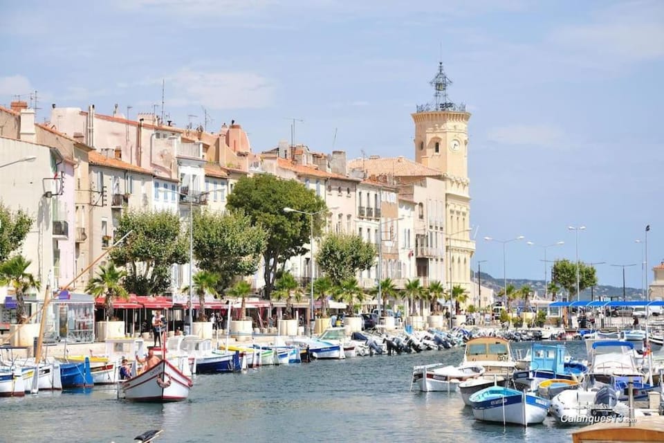 Ciotat colada beau duplex atypique à 50 m du port Classé 3 étoiles Apartment in La Ciotat