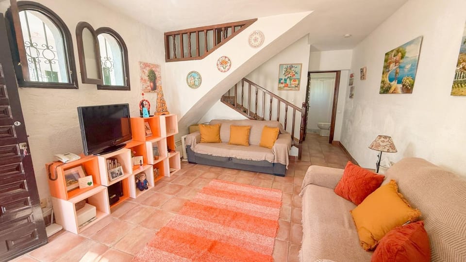 Communal lounge/ TV room, Living room