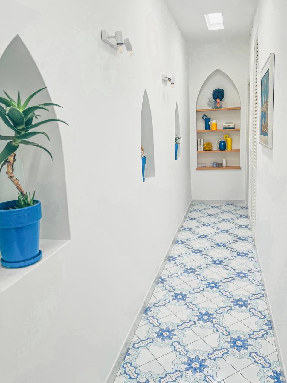 Library, Decorative detail