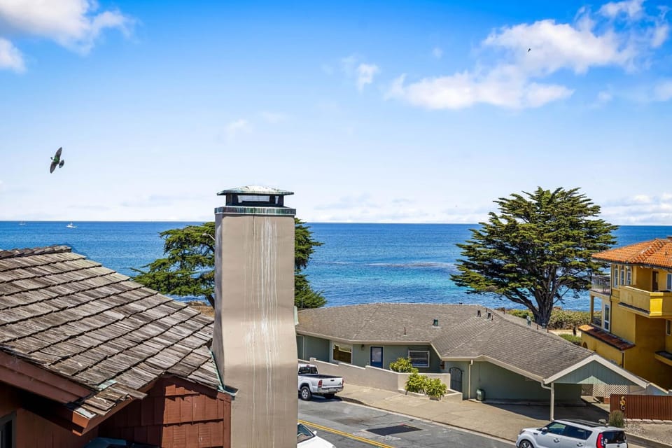 3263 Villa by the Sea townhouse House in Pacific Grove