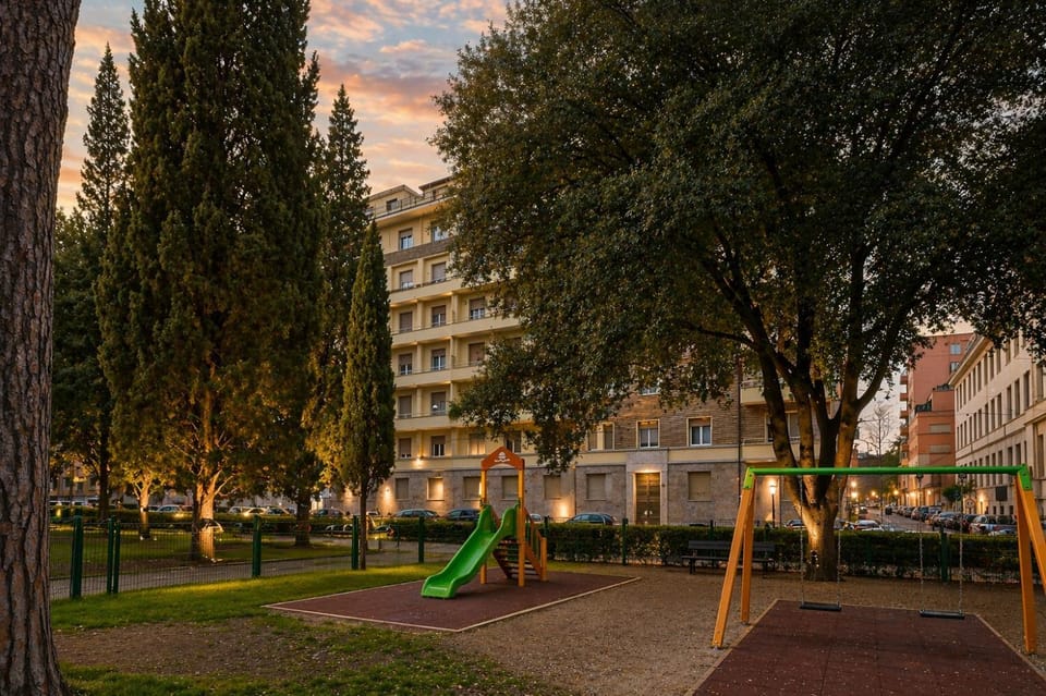 Property building, Street view