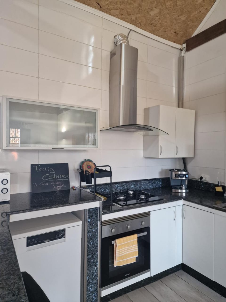 Kitchen or kitchenette, dishwasher, minibar, pet friendly, stove, toaster, washing machine