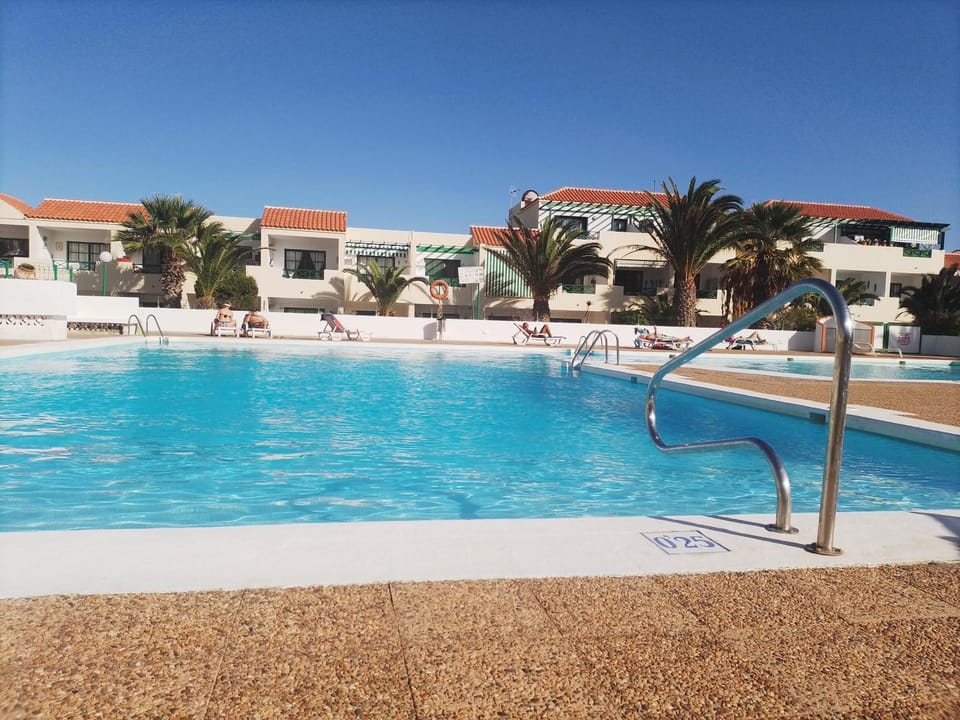 Day, Pool view, Swimming pool, Swimming pool, sunbed