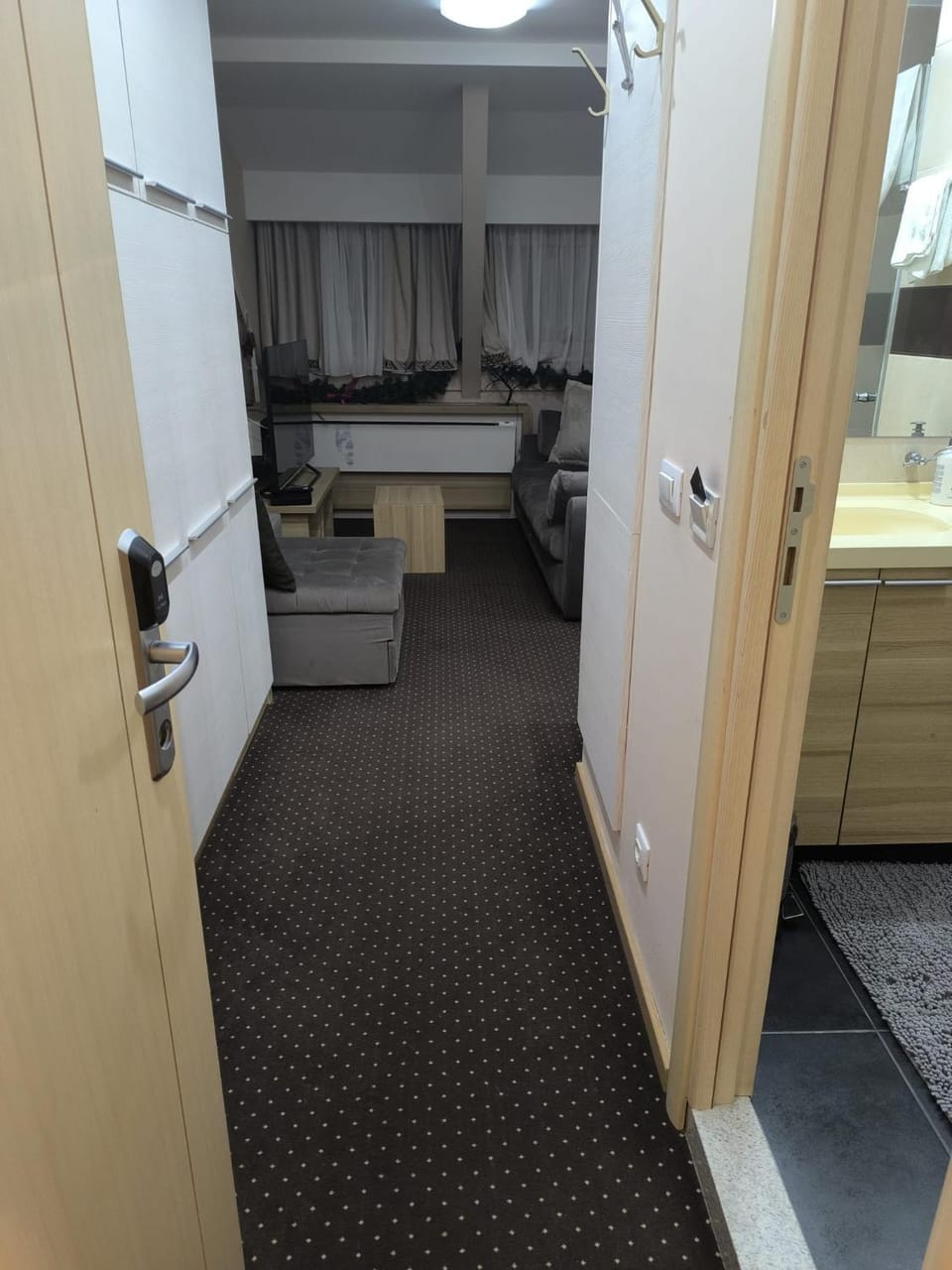 Bed, Living room, Photo of the whole room, Seating area, Bedroom, wardrobe