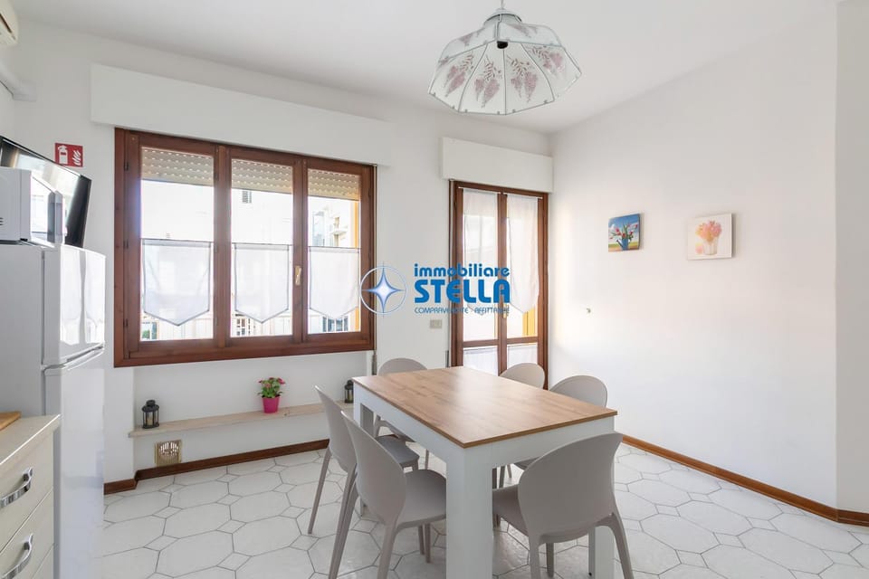 TV and multimedia, Dining area