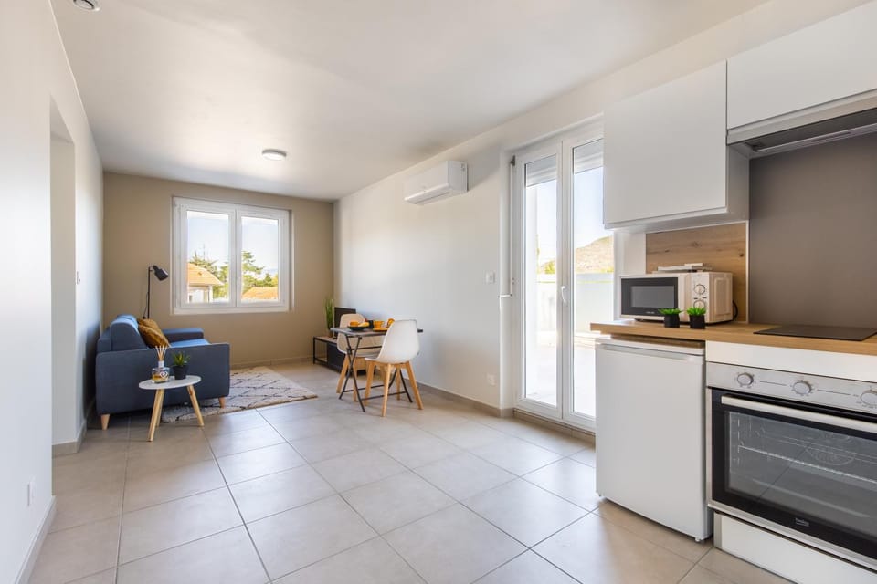 LE PROVENCE Apartment in Provence-Alpes-Côte d'Azur