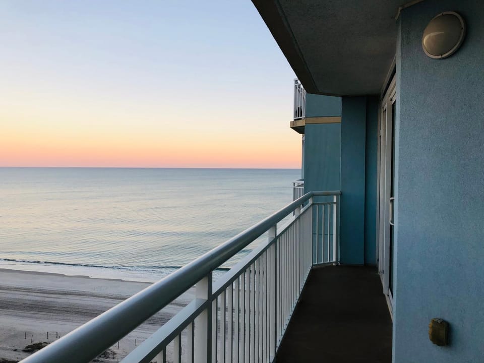 Natural landscape, Balcony/Terrace, Beach, Sea view, Sunrise, Sunset