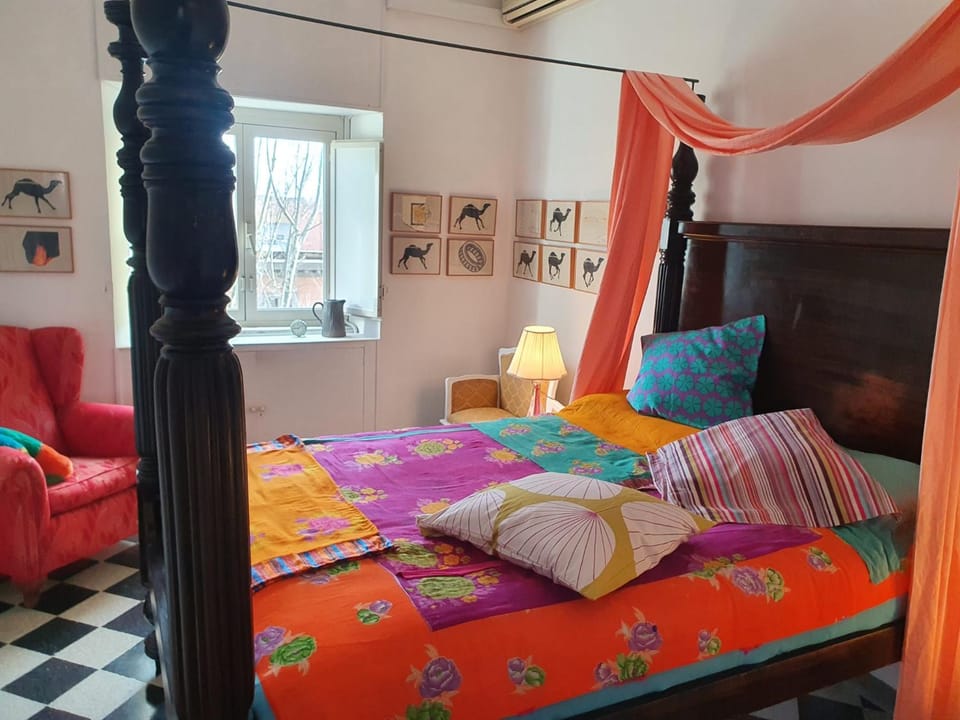 Bed, Bedroom