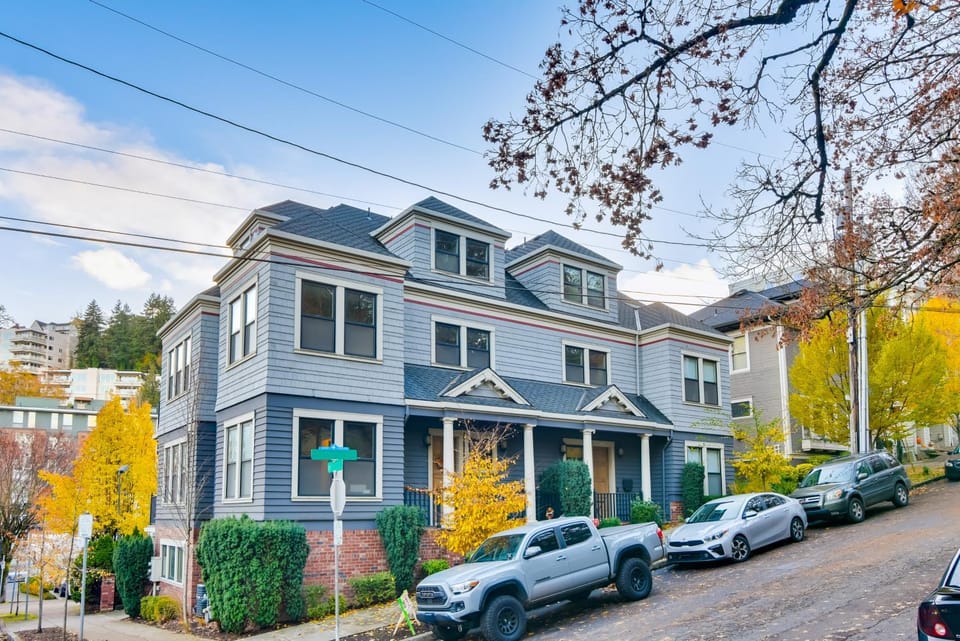 Walkable Portland Studio < 1 Mi to Dtwn! Apartment in Portland