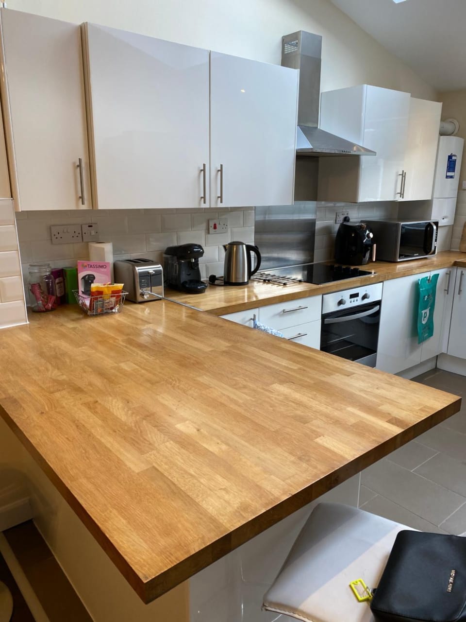 Coffee/tea facilities, Kitchen or kitchenette
