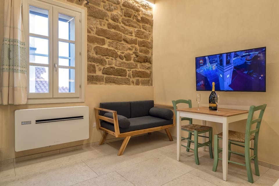 Suite Zaccaria:Exclusive Suite w/ private entrance Apartment in Alghero