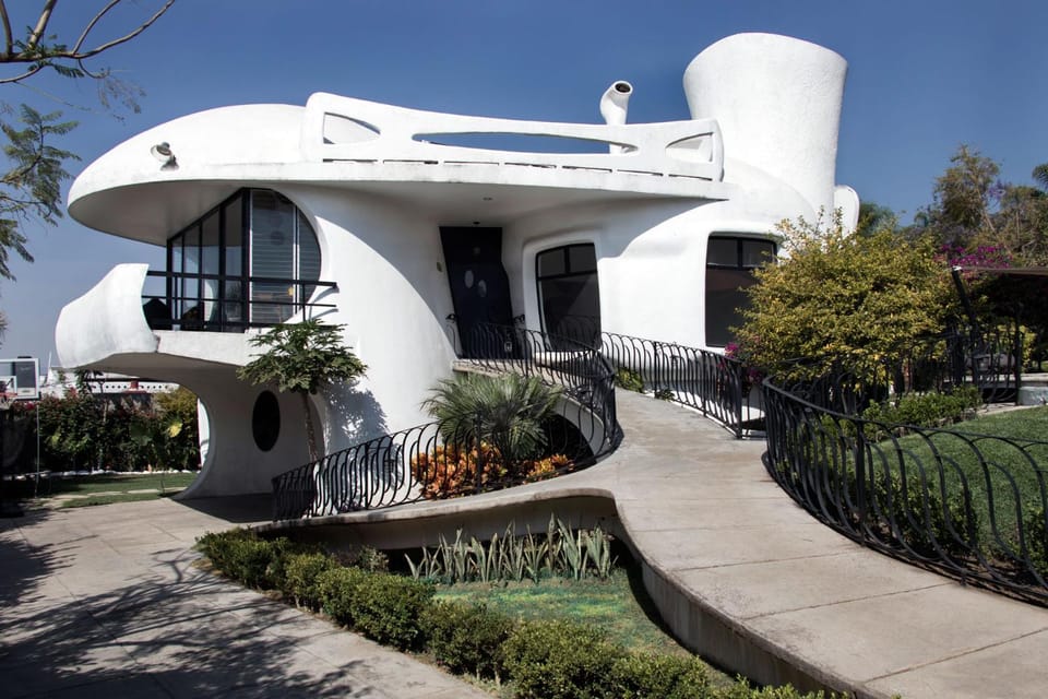 Property building, Day, Garden, Garden view