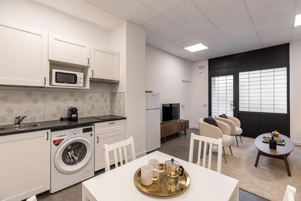 Waou Essence I Los Austrias - Corta Duración Apartment in Centro