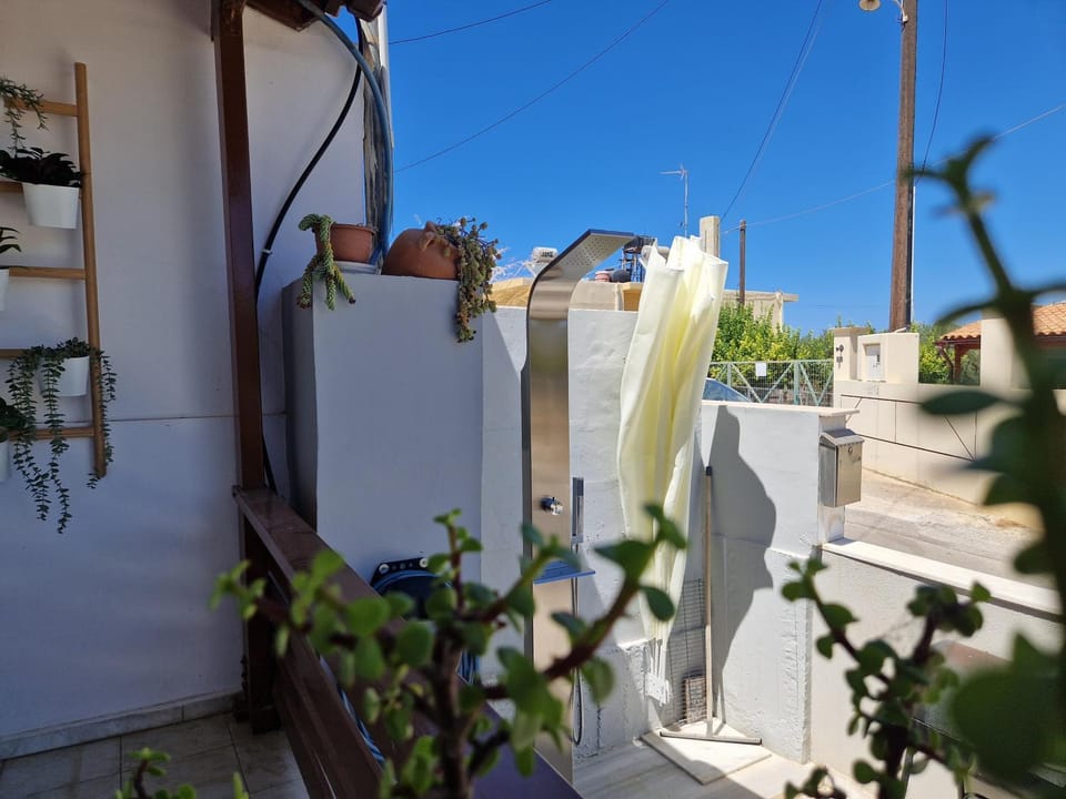 Shower, Property building