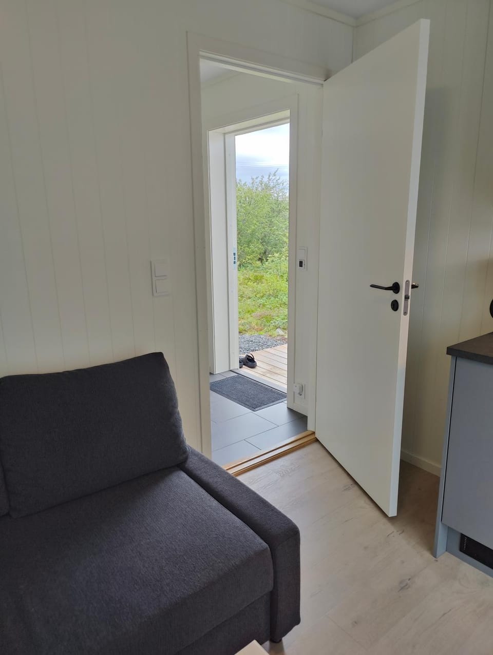 Facade/entrance, Kitchen or kitchenette