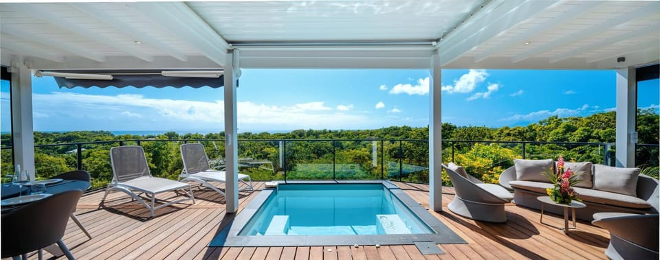 Natural landscape, Living room, Dining area, Pool view, Sea view, Swimming pool, sunbed