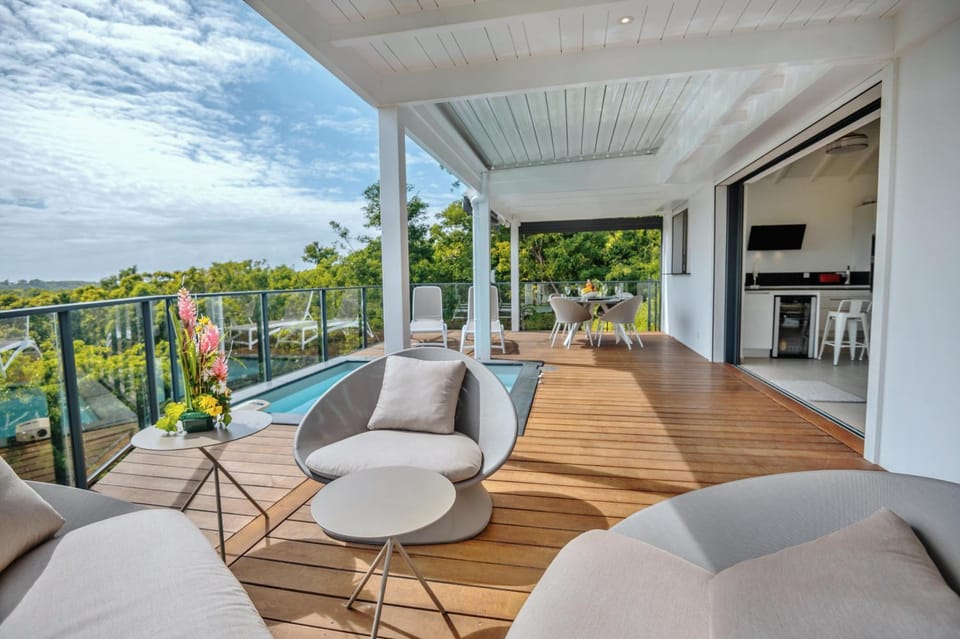 Patio, Natural landscape, Living room, Dining area, Sea view, Swimming pool, sunbed