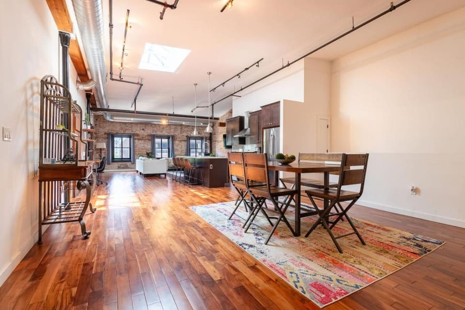 The Heritage Suite Residence near Liberty Bell House in Philadelphia