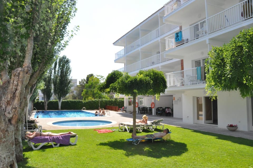 Garden, Swimming pool